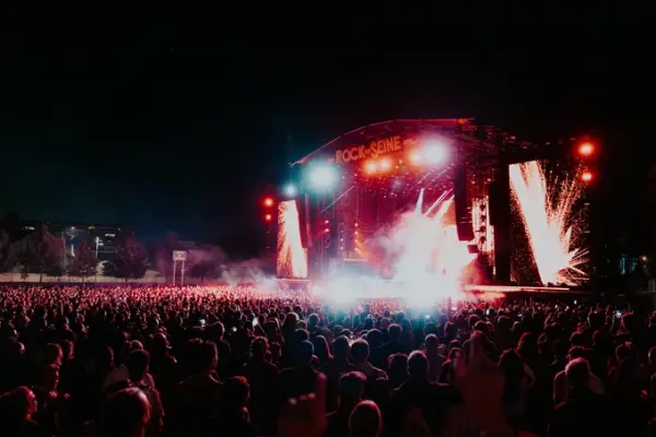 Фестиваль у Франції забезпечив незрячим слухачам опис виступів Nick Cave та The Cure 1