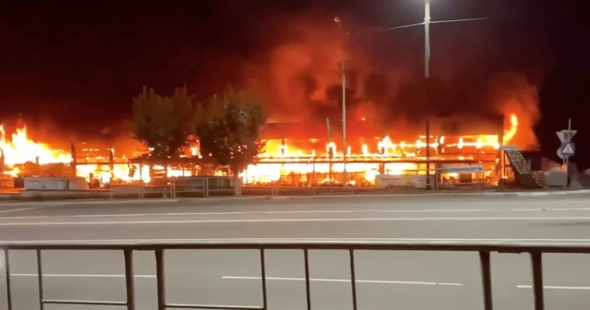 Пожежа у торговому центрі