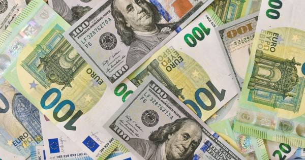 Курси валют 20 серпня: долар, євро та злотий в обмінниках