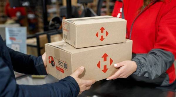 «Нова пошта» переобладнає відділення на повноцінні склади по всій Україні