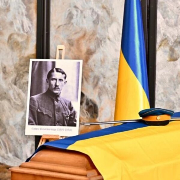 Україна повертає прах 11 тисяч видатних українців додому