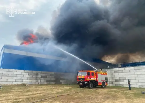 Наслідки удару по заводу на Сумщині