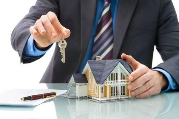 Українців чекають нові правила купівлі-продажу житла