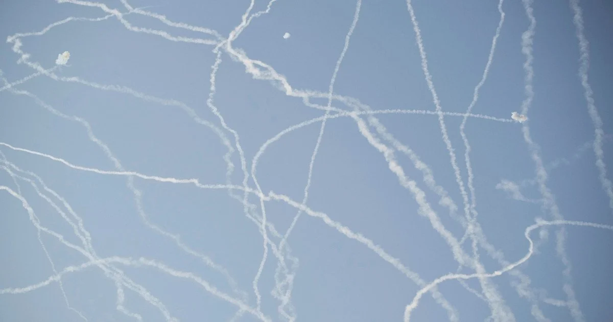 РФ вдарила по ТЦ в одному з обласних центрів: перші деталі
