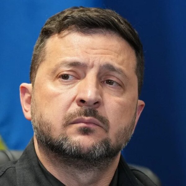 Зеленський: 8 кілометрів розділяють Україну від звільнення окупованих територій на Дніпропетровщині
