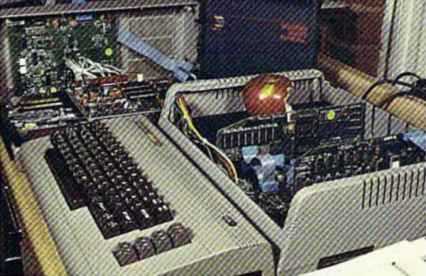 Програмне забезпечення Apple ][ оживає на Commodore 64 без жодного звуку