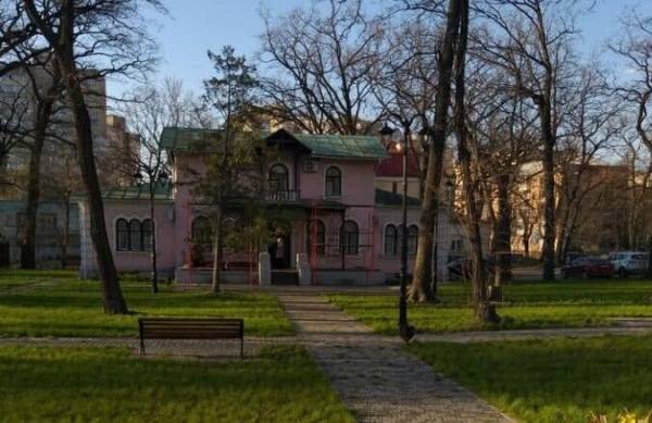 Київська “Дача з мезоніном” не отримала охоронний договір